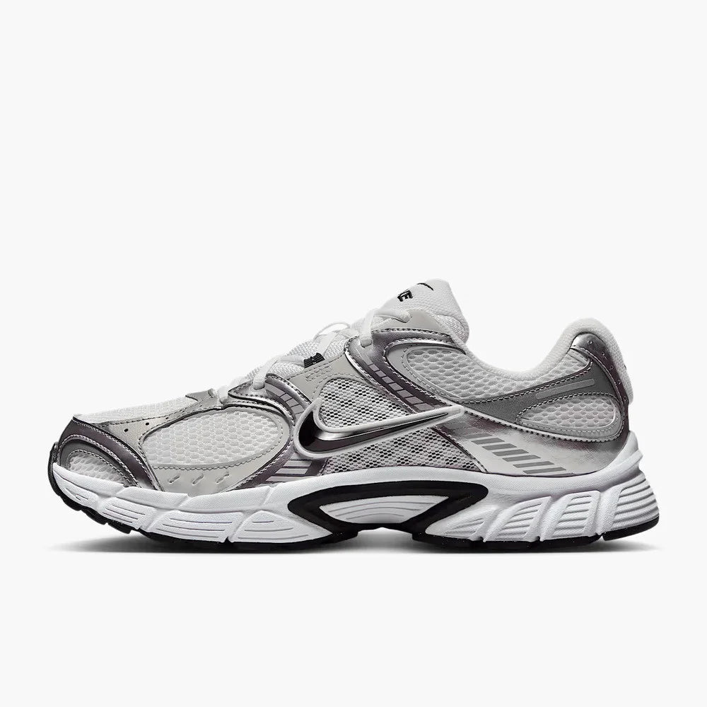 Ανδρικά αθλητικά παπούτσια NIKE V5 RNR της Nike HJ5228-104
