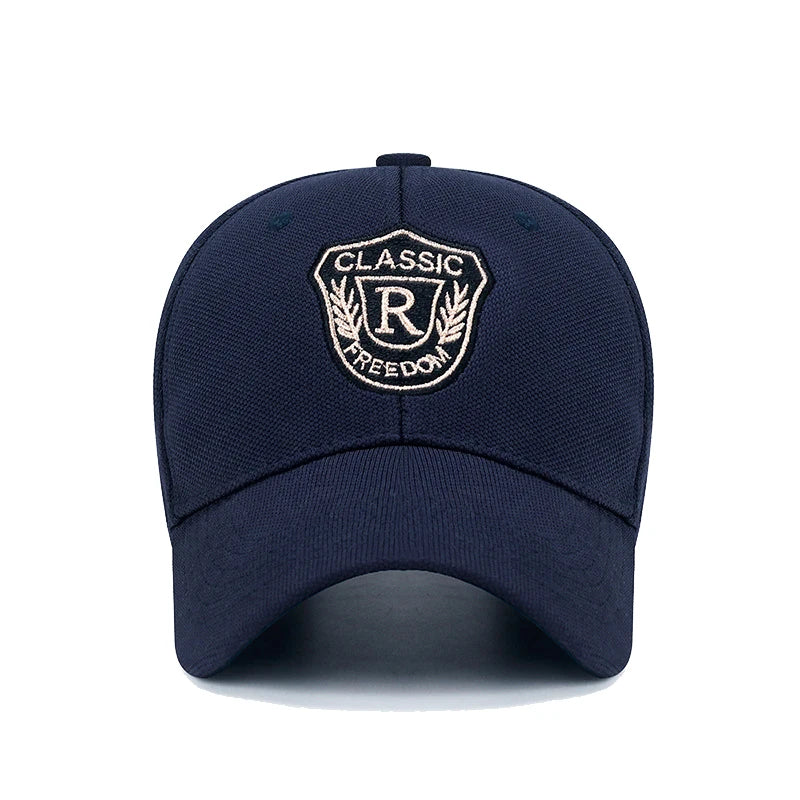 Fashion Mens Womens Pineapple Cloth 'CLASSIC' Letter Element Gold Thread Embroidered Baseball Cap Unisex Casual Sport VisorHat