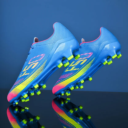 Chaussures de football respirantes pour hommes, chaussures de sport antidérapantes à longues crampons FG/AG pour l'extérieur et l'intérieur, un incontournable pour les fans