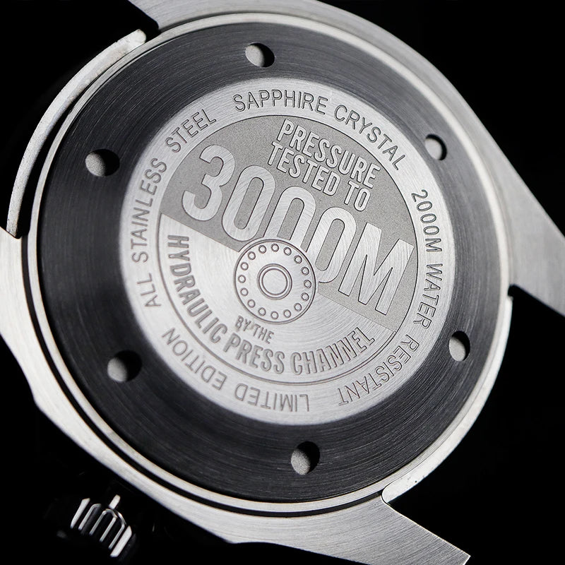 Cronos Automatic Diving Watch Stainless Steel 2000 Meters Water Resistance Professional Diver NH35 L6009M