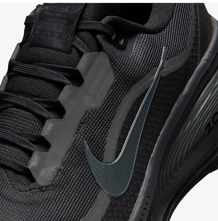 Nike Originals Vomero 18 Herren-Laufschuhe, strapazierfähig, Low-Top, HQ7001-001