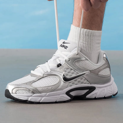 Sapatilhas desportivas Nike (Nike) V5 Rnr para homem, sapatilhas de treino modernas e elegantes, sapatos casuais confortáveis de cano baixo Hj5228-104