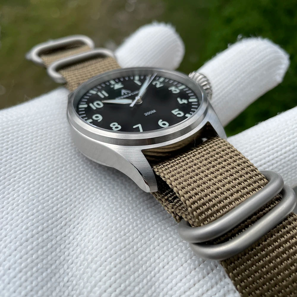 STEELFLIER Official SF743 Pilot VH31 Quartz Movement Big Onion Crown 200M Waterproof Sapphire Crystal Luxury Dive Luminous Watch