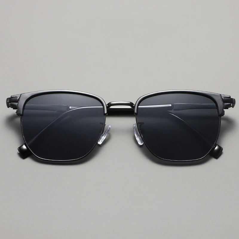 New Arrival Vintage Square Sunglasses Women Men Metal Frame Sun Glasses Female Eyewear Sunglasses for Male Female Eyeglasses