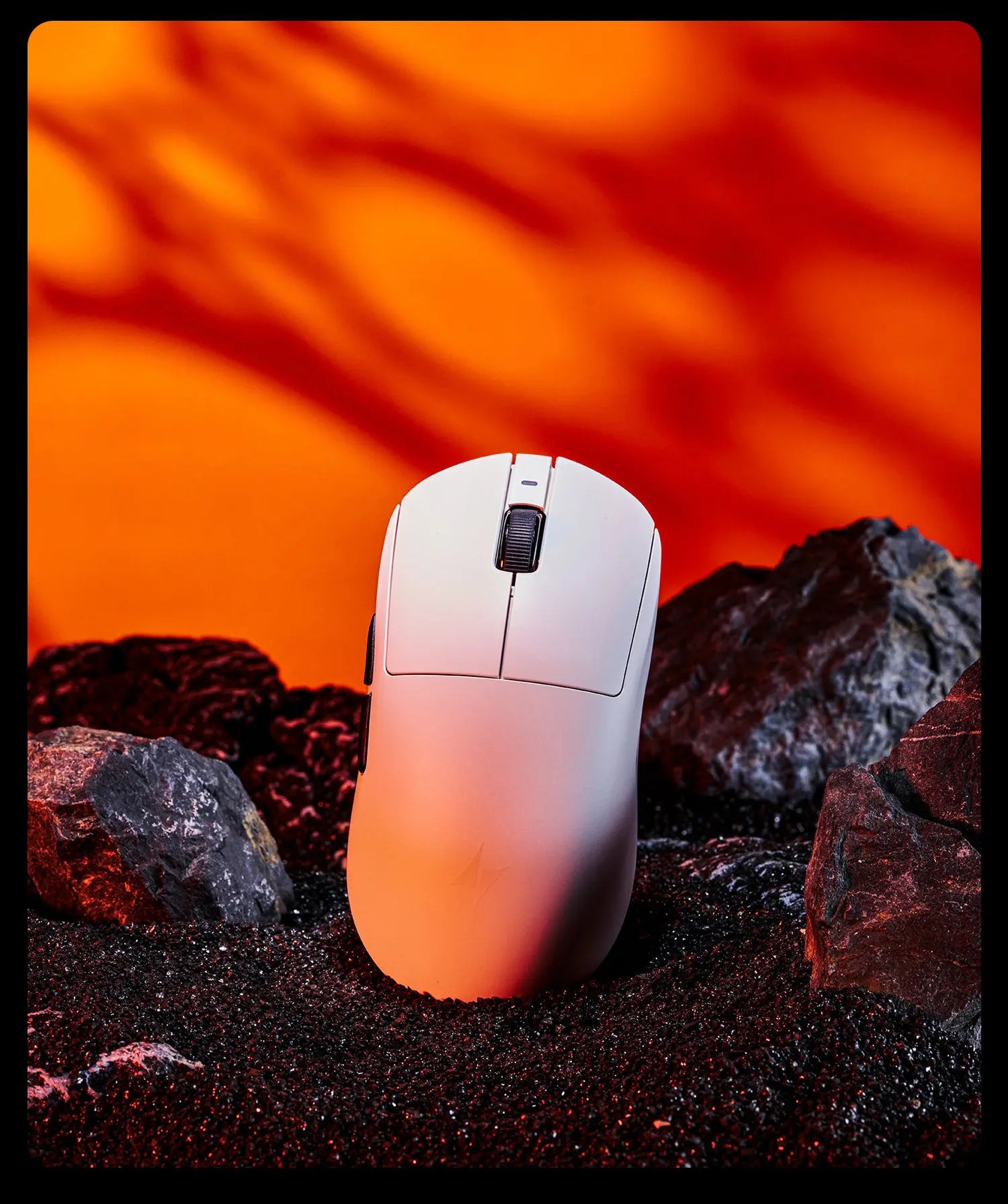 Mouse gaming wireless ATK A9 con tecnologia NearLink, ergonomico, PAW3395, tri-mode Bluetooth a bassa latenza, mouse esports per PC