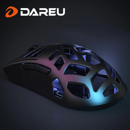 Mouse da gaming wireless DAREU Al-mg Tri-mode 8Khz PBT con ricarica rapida, PAW3950, 30000 DPI, leggero, per PC gamer