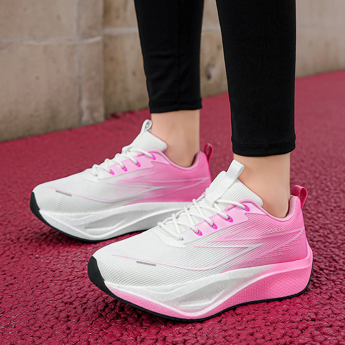 Sapatilhas desportivas unissexo em mesh respirável na moda, sapatilhas profissionais de corrida, fitness ao ar livre, confortáveis, com atacadores, para homem