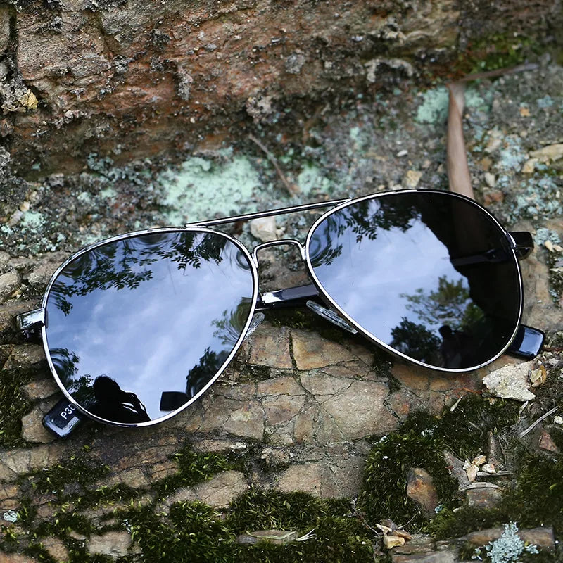 Punk Rock Polarized Sunglasses Color Film Sunglasses Han Edition Mirror Face Fashion Sun Glasses T1001