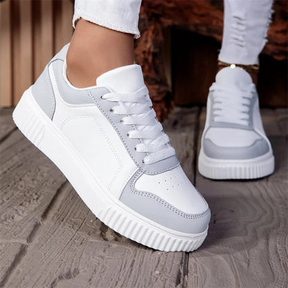 ZERJER Baskets unisexes, nouvelle collection, grandes tailles, chaussures de sport rétro classiques pour hommes, chaussures de skate, chaussures de tennis blanches à semelle épaisse, couleur unie