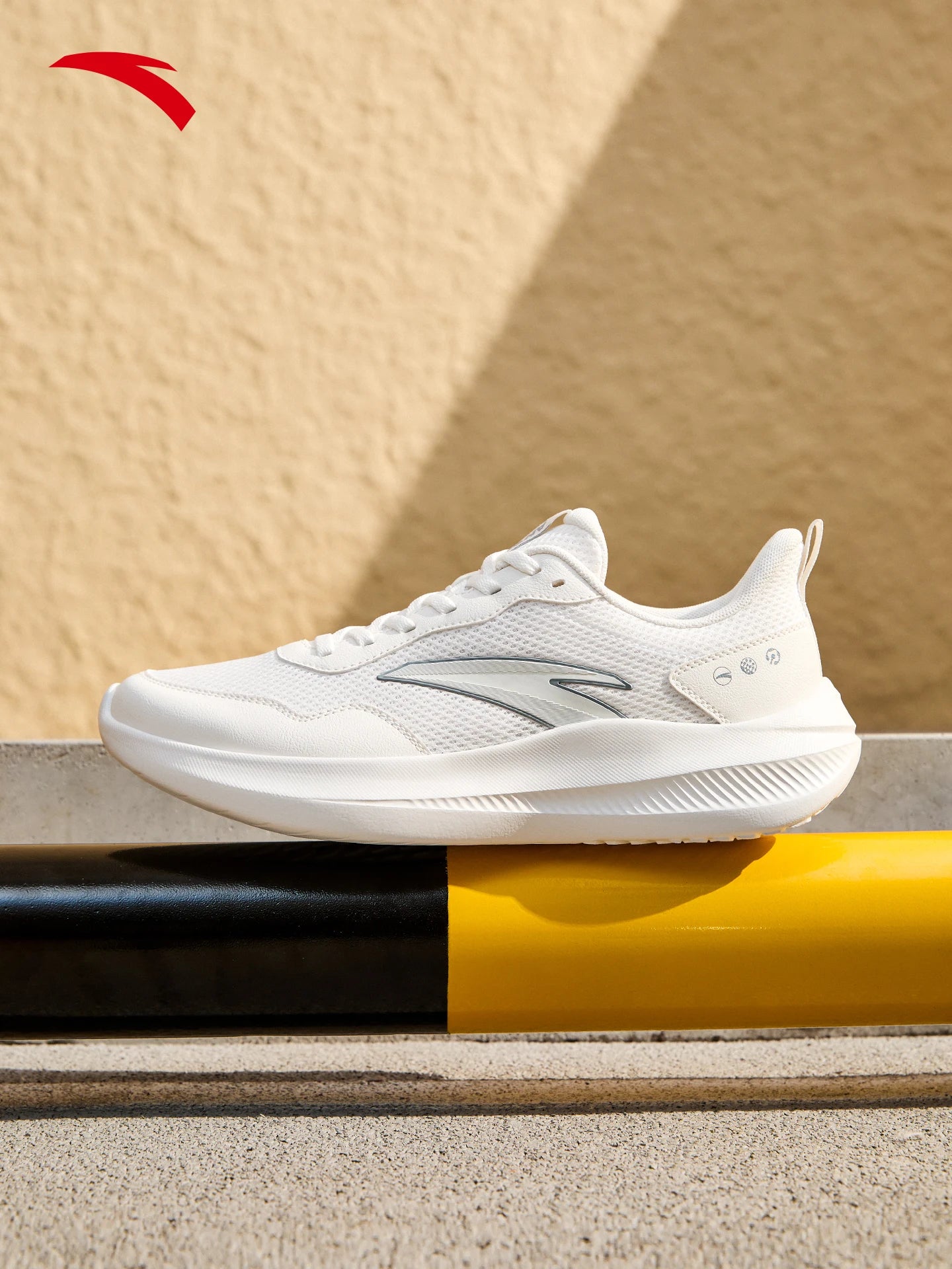 ANTA QINGKONG Men's winter shock-absorbing leather running shoes, wear-resistant running, lightweight commuting sports shoes