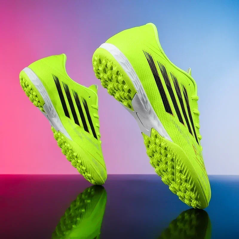 Nouvelles chaussures de football pour hommes, baskets confortables, chaussures de football professionnelles à cheville haute, chaussures de sport unisexes antidérapantes TF/FG pour garçons
