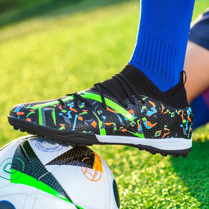 Turf Soccer Cleats Professional Men Football Boots Breathable Mesh Youth Soccer Shoes Anti-Skid Male Sneakers Society Chuteira.