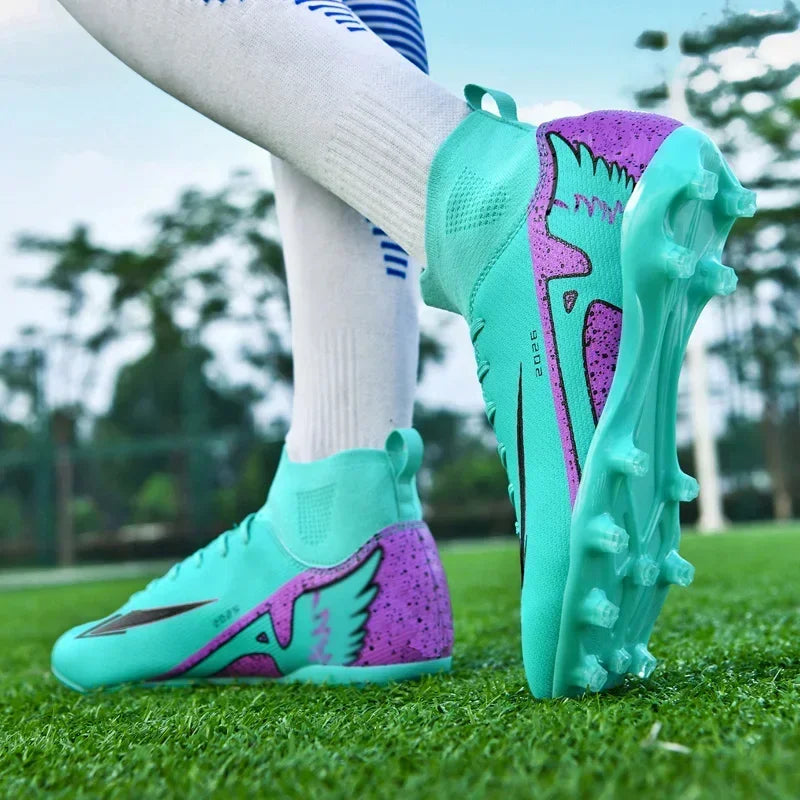 Nouvelles chaussures de football pour hommes, chaussures de sport d'extérieur, ultra-légères, de haute qualité, à cheville haute, chaussures de football en salle antidérapantes, futsal antidérapant.