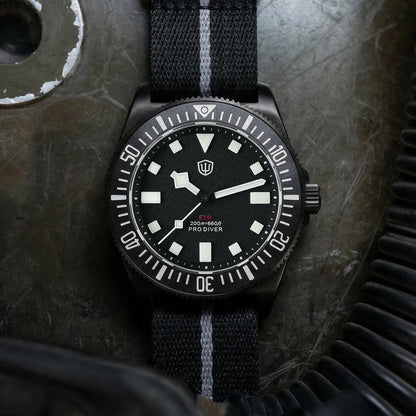 Watchdives EXD 40Mm Titanium Dive Watch Men's VH31 Sweep Quartz Watches 200 Waterproof AR Sapphire BGW9 Luminous 316L Wristwatch