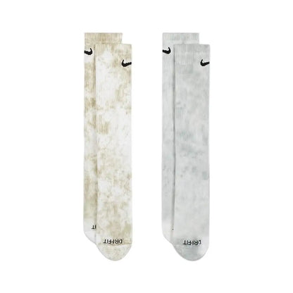Nike: Stylish, Versatile, and Comfortable Sports and Casual Wear for Men and Women – Terry Cloth Socks 3-Pack SX7557-010
