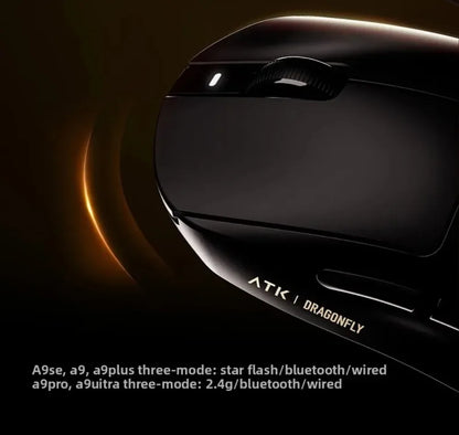 Rato Gaming Bluetooth Sem Fios ATK Dragonfly A9, Design Ergonómico, Resposta Rápida, PAW3950 Ultra, 800mAh, Leve, 8KHz, eSports