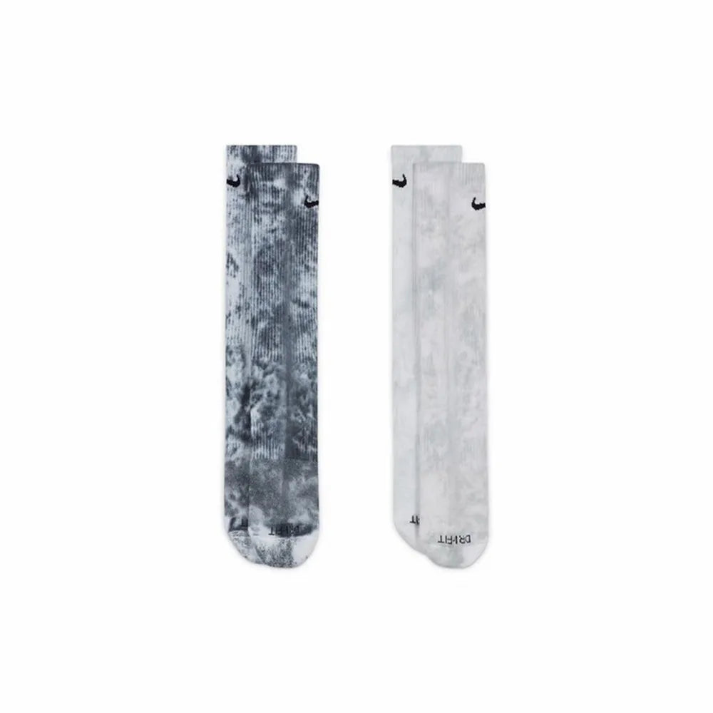Nike: Stylish, Versatile, and Comfortable Sports and Casual Wear for Men and Women – Terry Cloth Socks 3-Pack SX7557-010