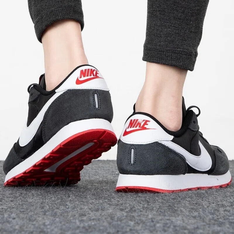 Nike Women's Shoes Valiant New Trendy Comfortable Versatile Retro Waffle Casual Sneakers CN8558-016