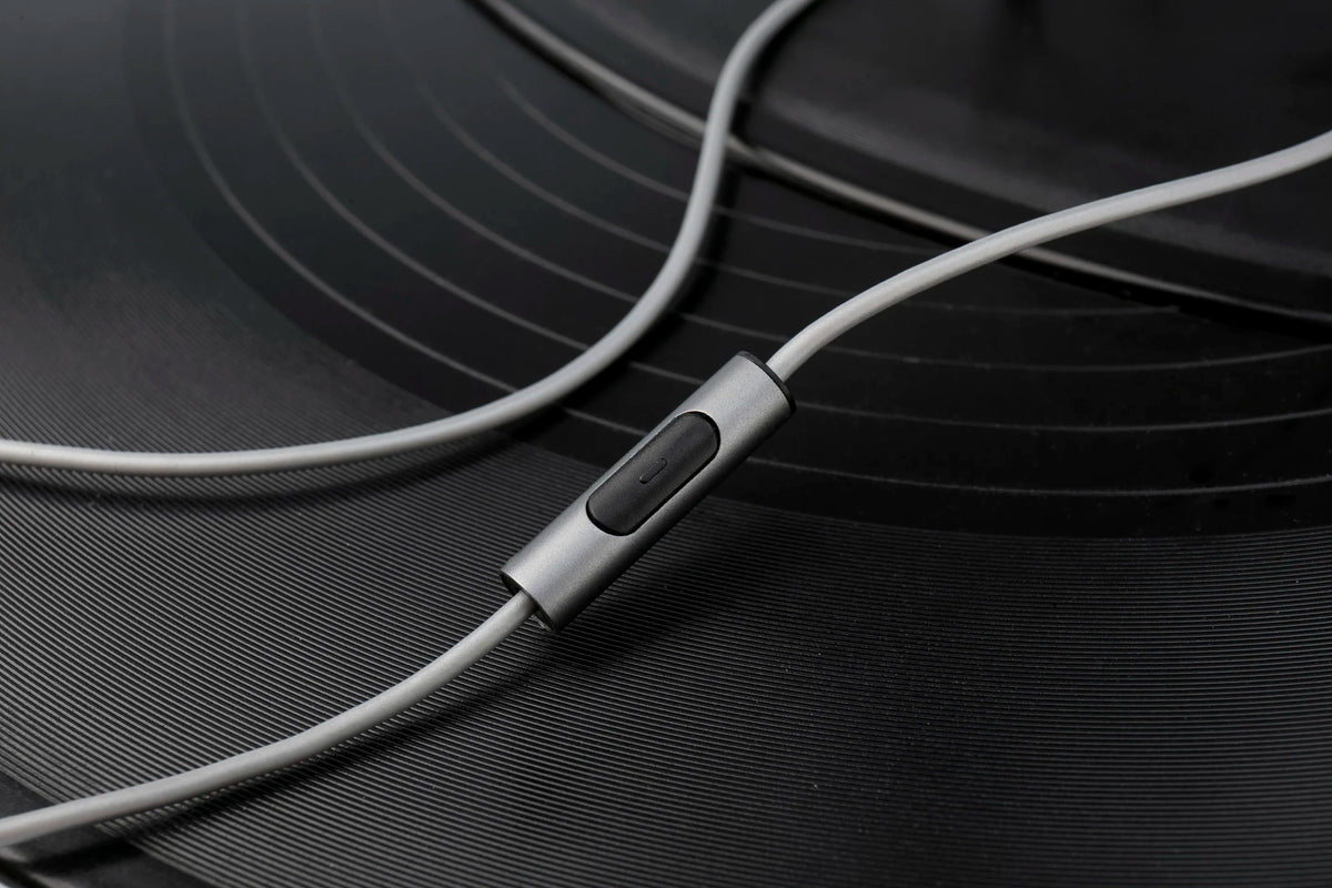 KBEAR TB01 Chrono IEMS – Écouteurs intra-auriculaires filaires avec basses profondes, casque de jeu pour le streaming en direct, boîtier entièrement métallique en alliage de zinc