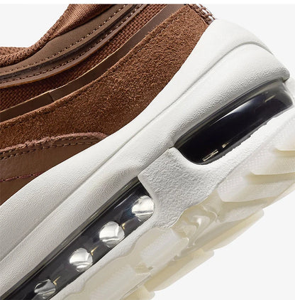Ténis de corrida Nike Authentic Air Max 97 Futura para mulher com amortecimento a ar FB4496-201