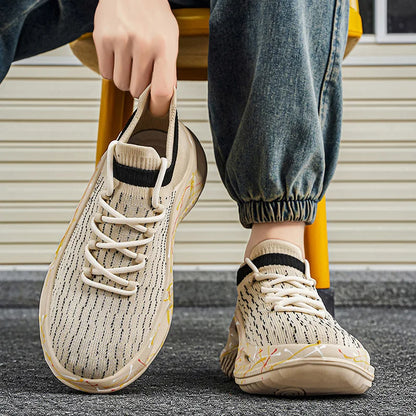 Men Sports Shoes Soft Light Mesh Thick Sole Anti Slip Tennis Shoes Spring New Fashion Lace Up Outdoor Fitness Running Shoes